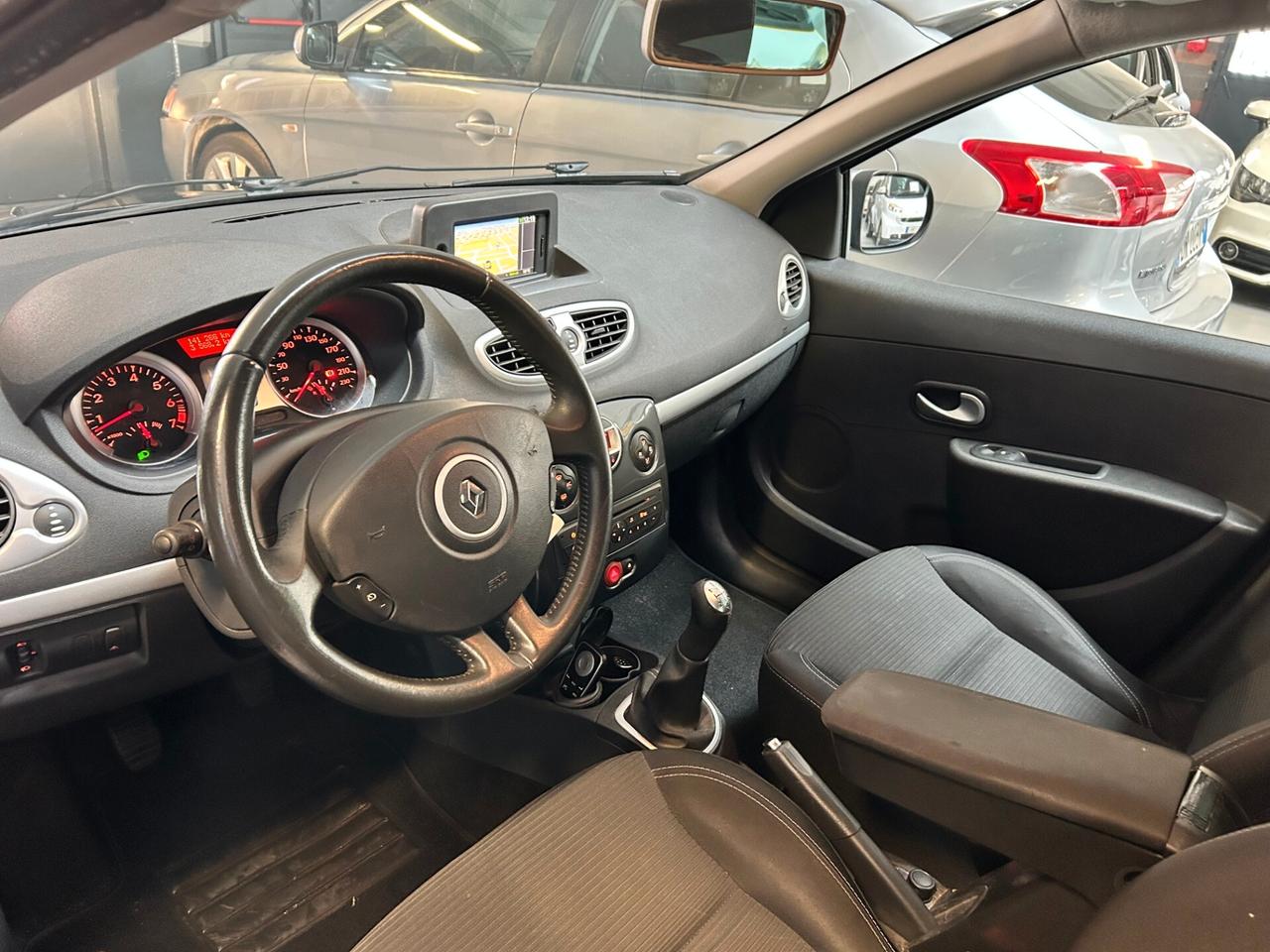Renault Clio 1.2 16V 5 porte Dynamique