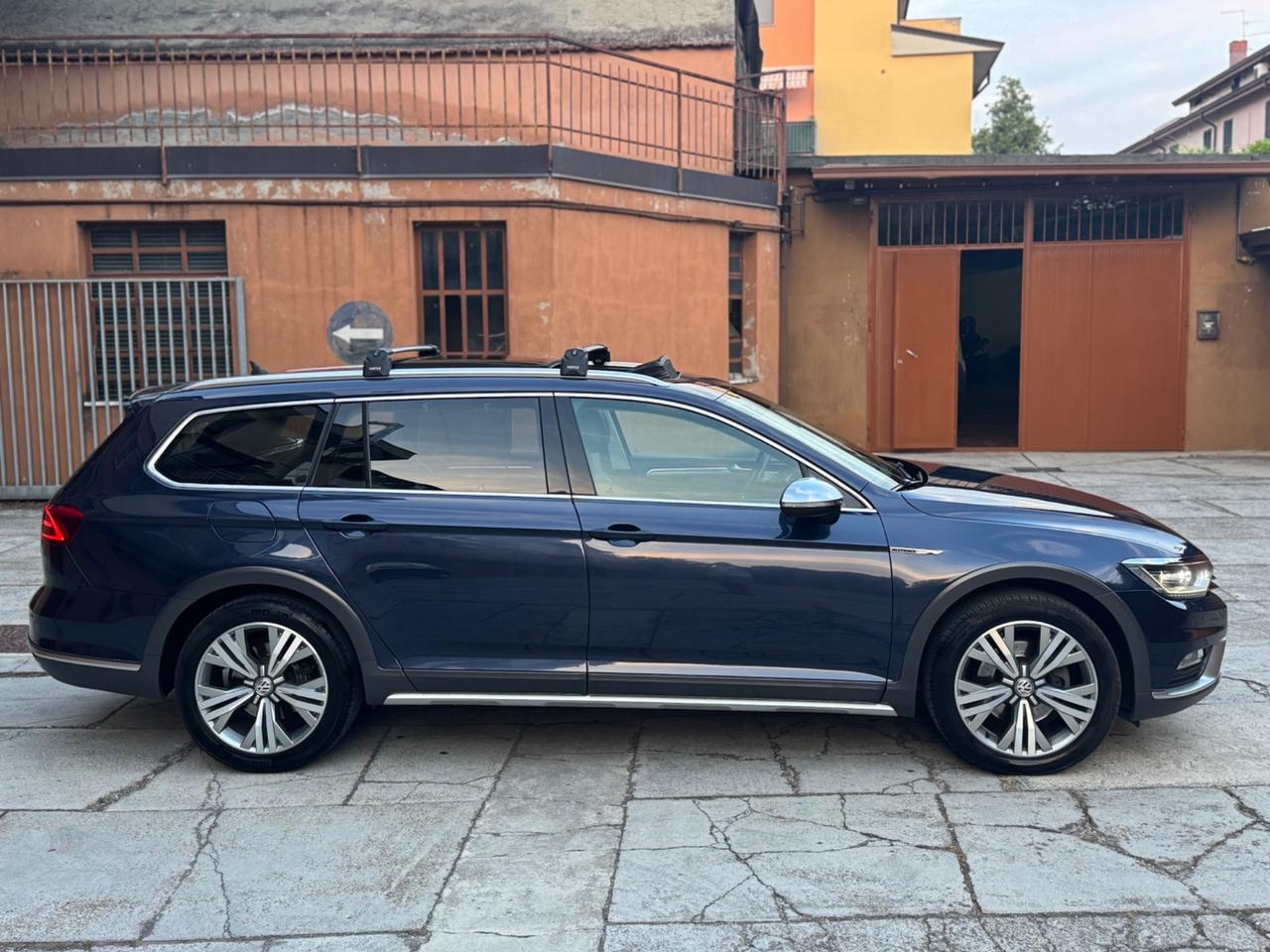 Volkswagen Passat 2.0 TDI 4MOTION Business BlueMotion Technology
