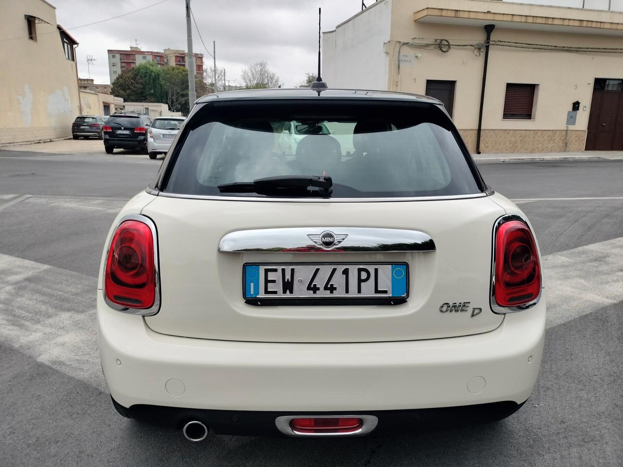 Mini 1.5 One D Business pack work
