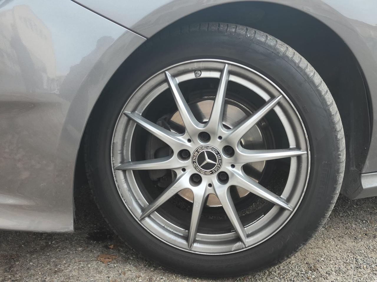 Mercedes-Benz B 180 Premium #8628