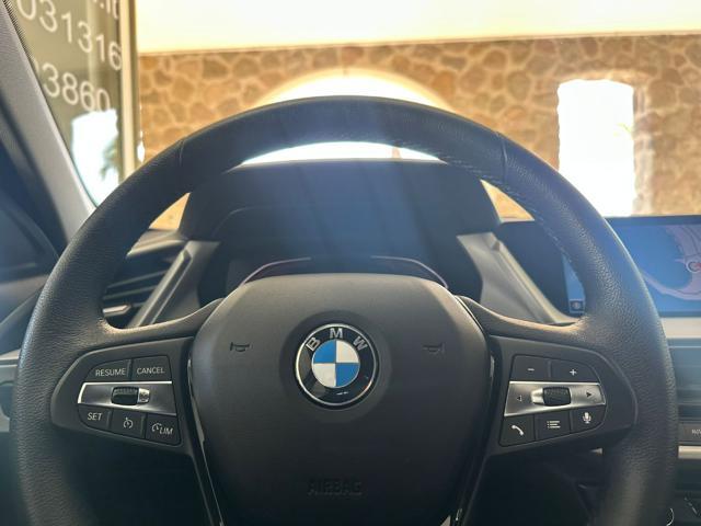 BMW 118 d 5p. Advantage UNIPRO+NAVI+CARPLAY+PDC!