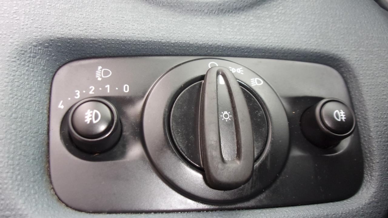 Ford Fiesta 1.4 TDCi 5p. Titanium