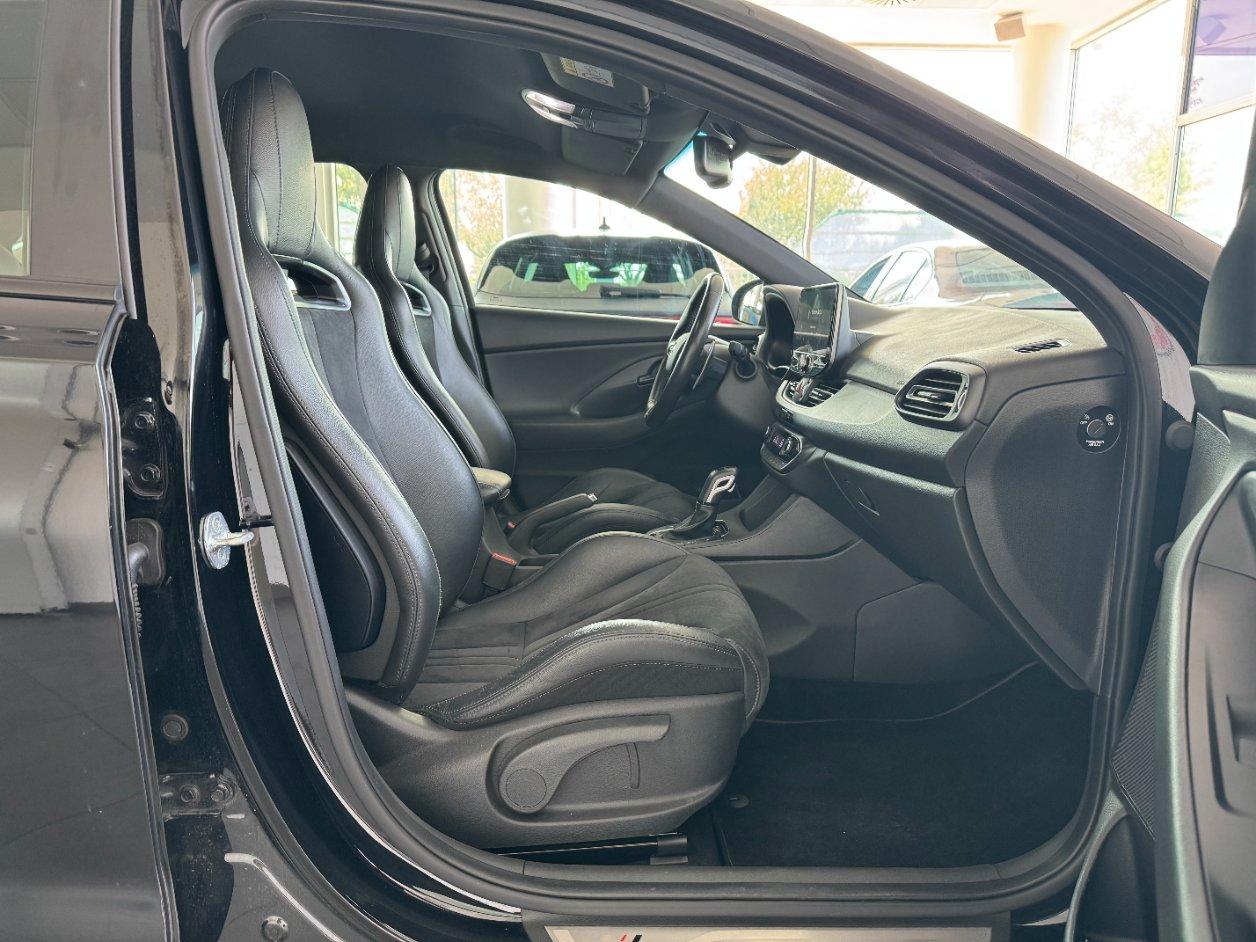 Hyundai i30 N 2.0 T-gdi 275cv N Performance dct SEDILI GUSCIO