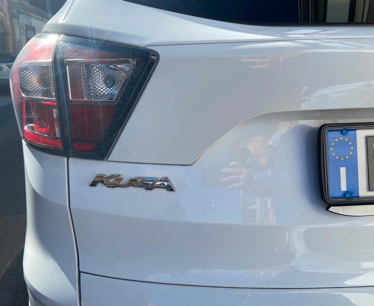 Ford Kuga 2.0 TDCI 120 CV S&S 2WD ST-Line