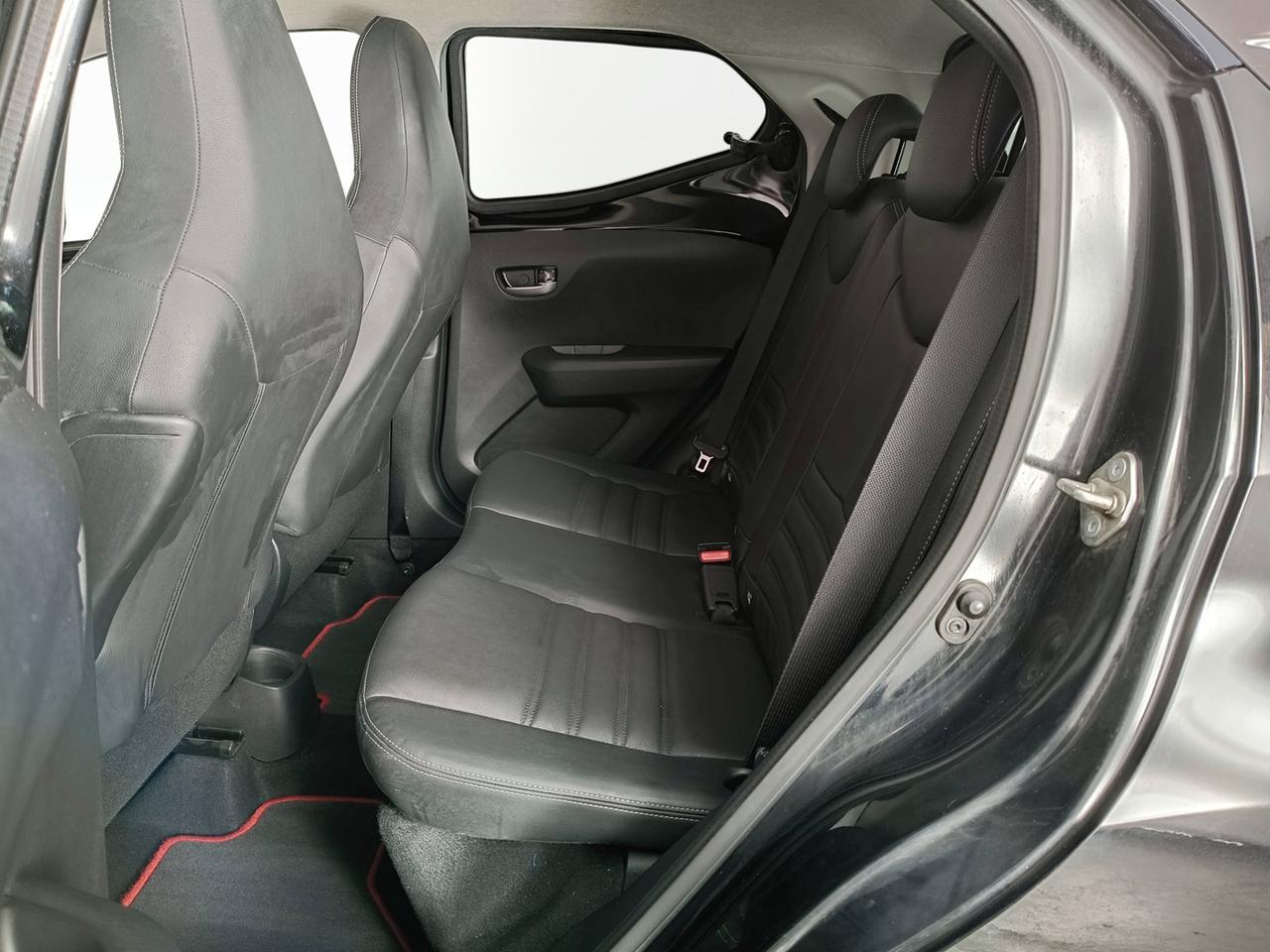 TOYOTA Aygo II 2018 5p - Aygo 5p 1.0 x-clusiv red pack 72cv
