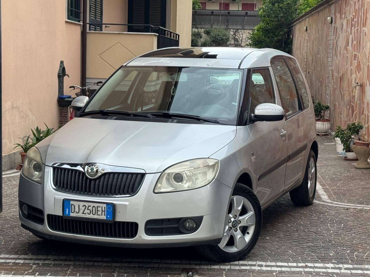 Skoda Roomster 1.4 TDI 80CV F.AP. Scout