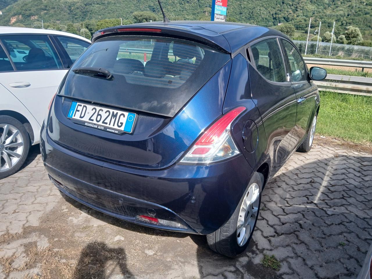 Lancia Ypsilon 1.2 69 CV 5 porte Gold