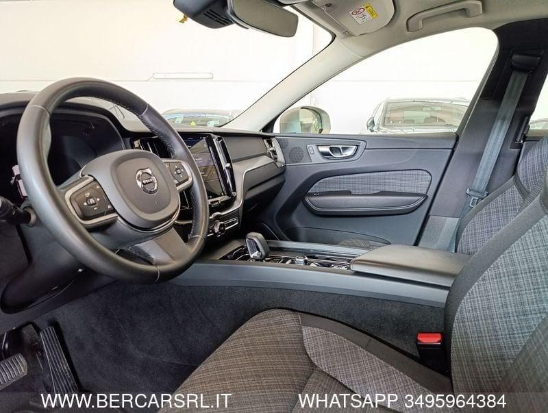 Volvo XC60 XC60 B4 (d) AWD automatico Essential
