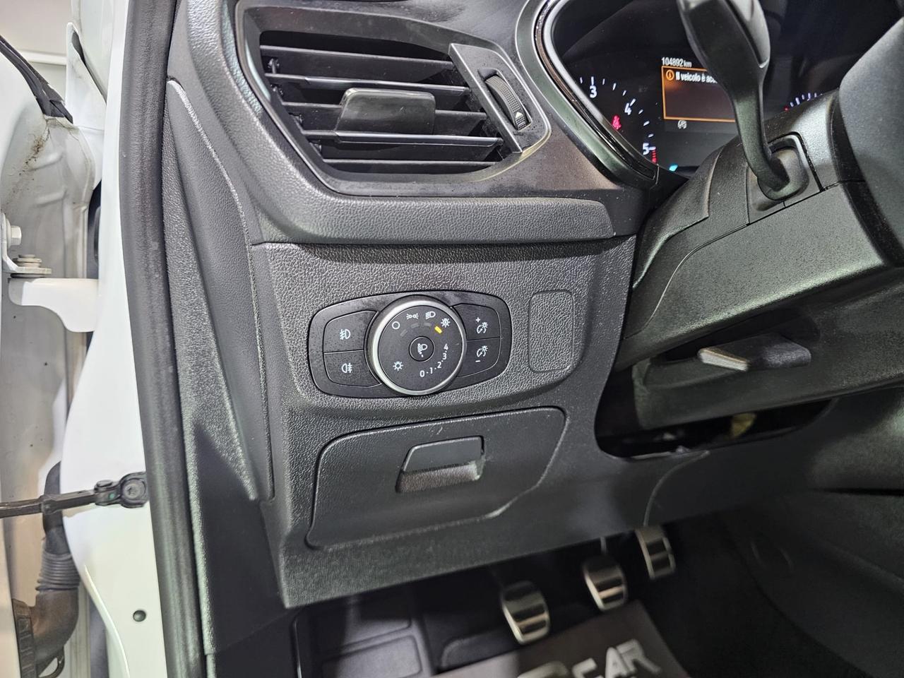 Ford Focus 1.5 TDCi 120 CV ST Line