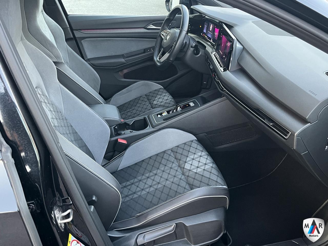 Volkswagen Golf 1.5 eTSI 150 CV EVO DSG R-Line