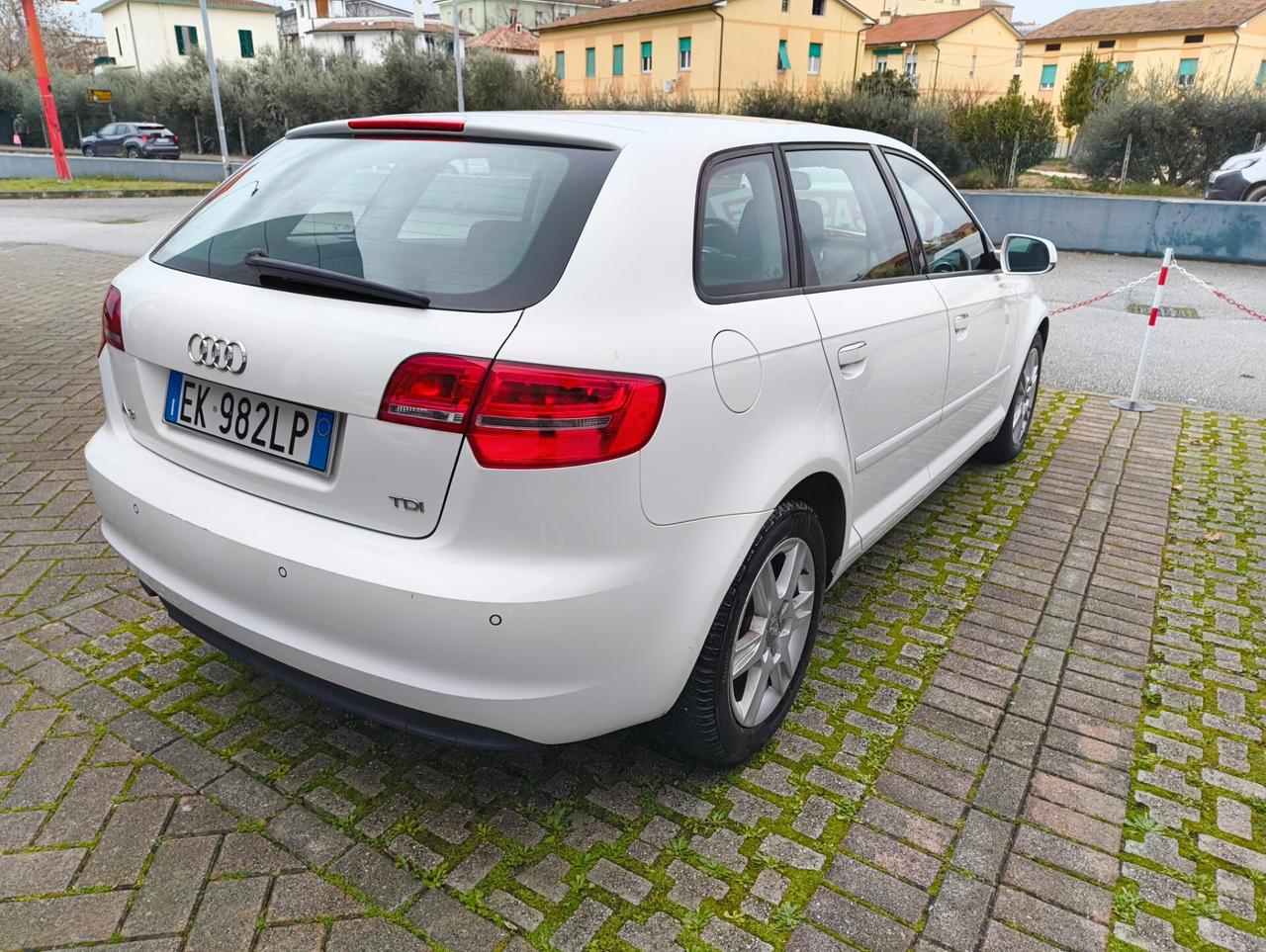 Audi A3 1.6 TDI 105 CV CR Ambiente