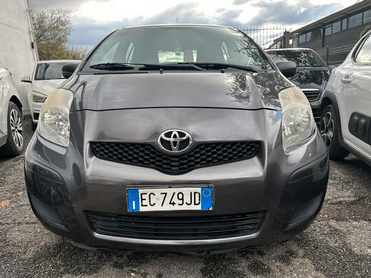 Toyota Yaris 1.0i 16V cat 3 porte Now GPL