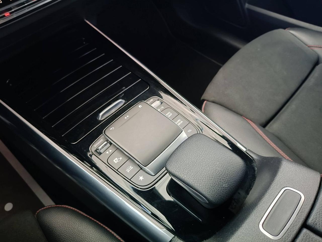 Mercedes-Benz GLA-H247 2020 - GLA 180 d Premium auto