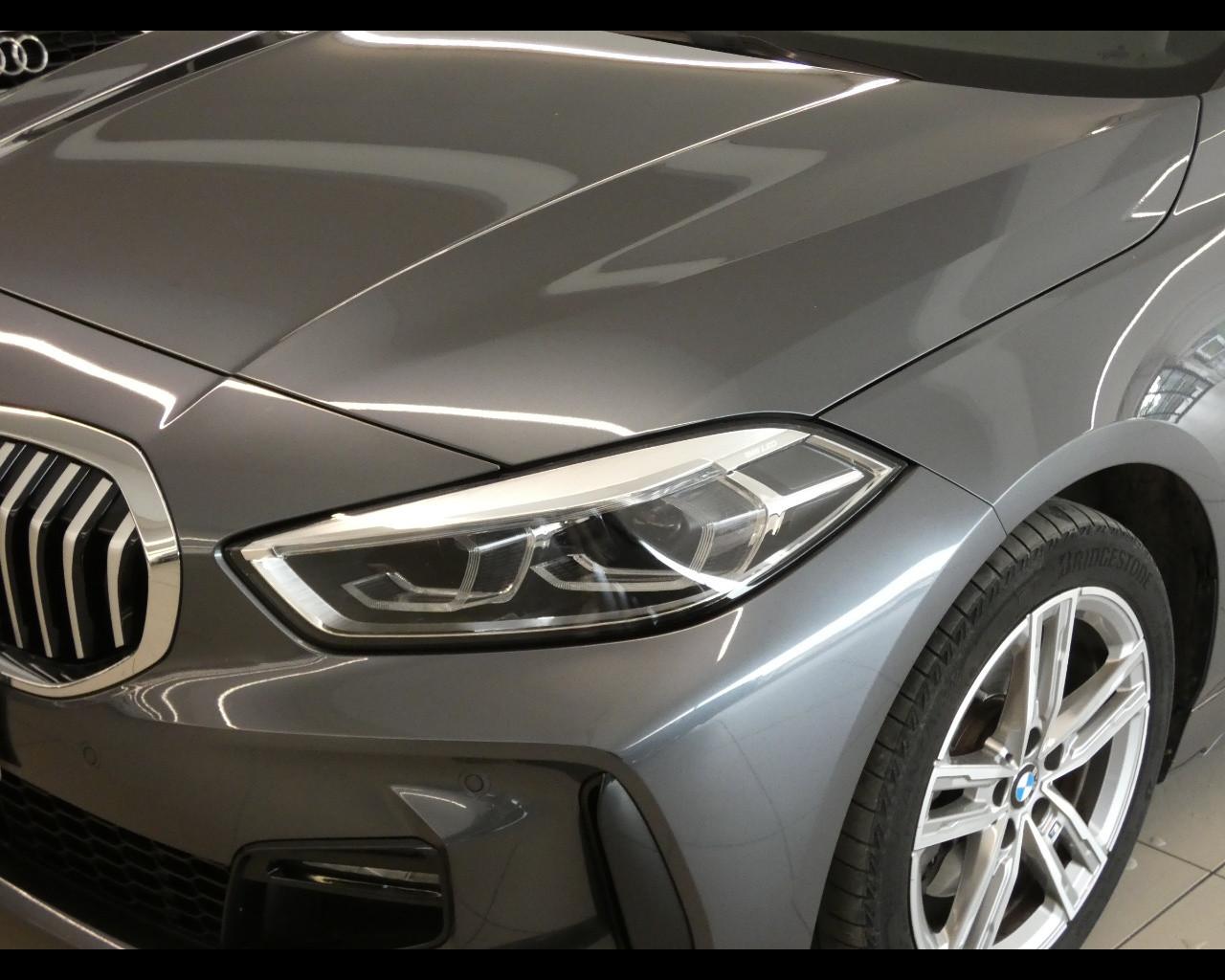 BMW Serie 1 (F40) - 116d 5p. Msport Exterior