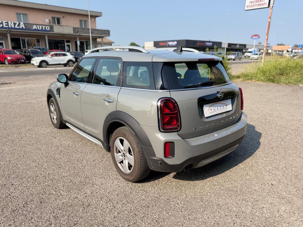 Mini Cooper Countryman Essential 1.5 One #11787