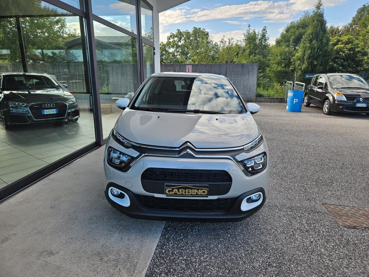 Citroen C3 PureTech 83 S&S You**20500 km **