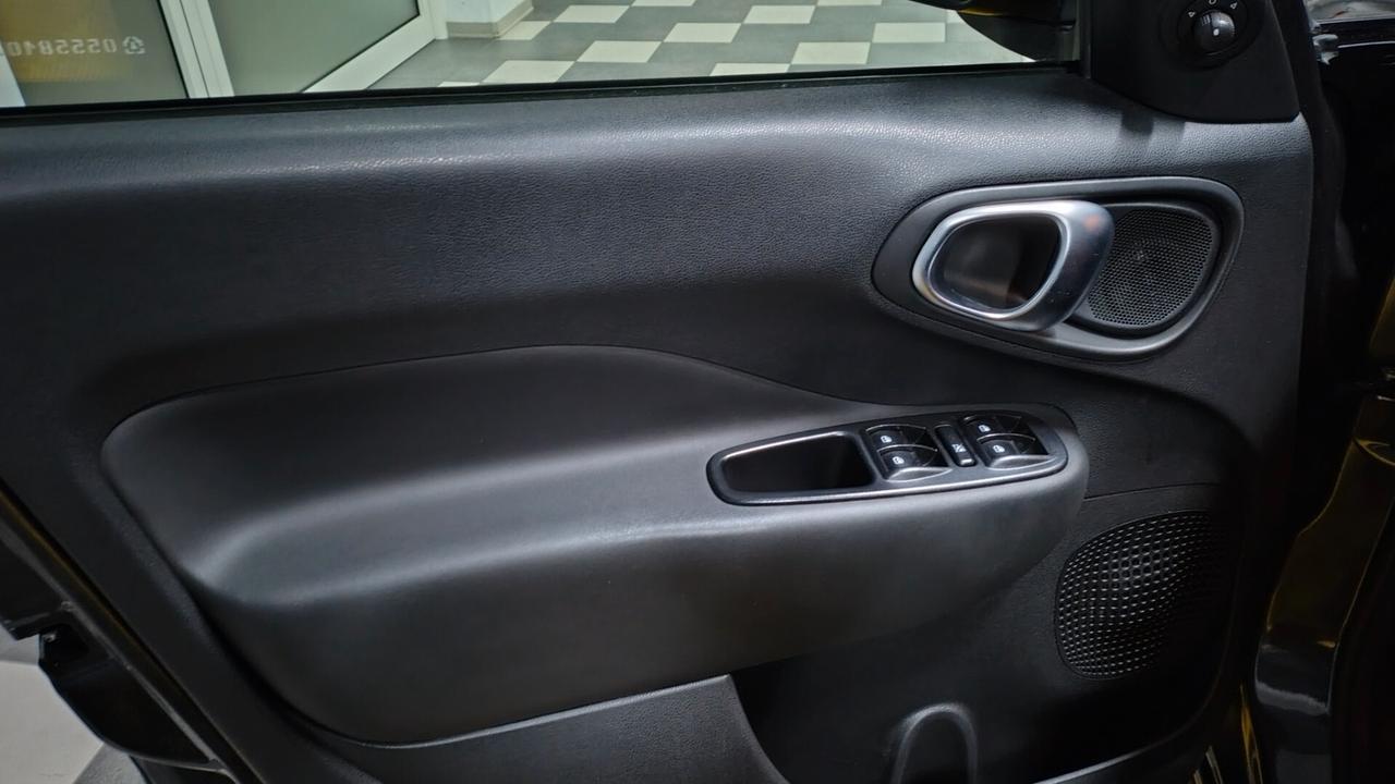 Fiat 500L 1.6 Multijet 120 CV Mirror City Cross