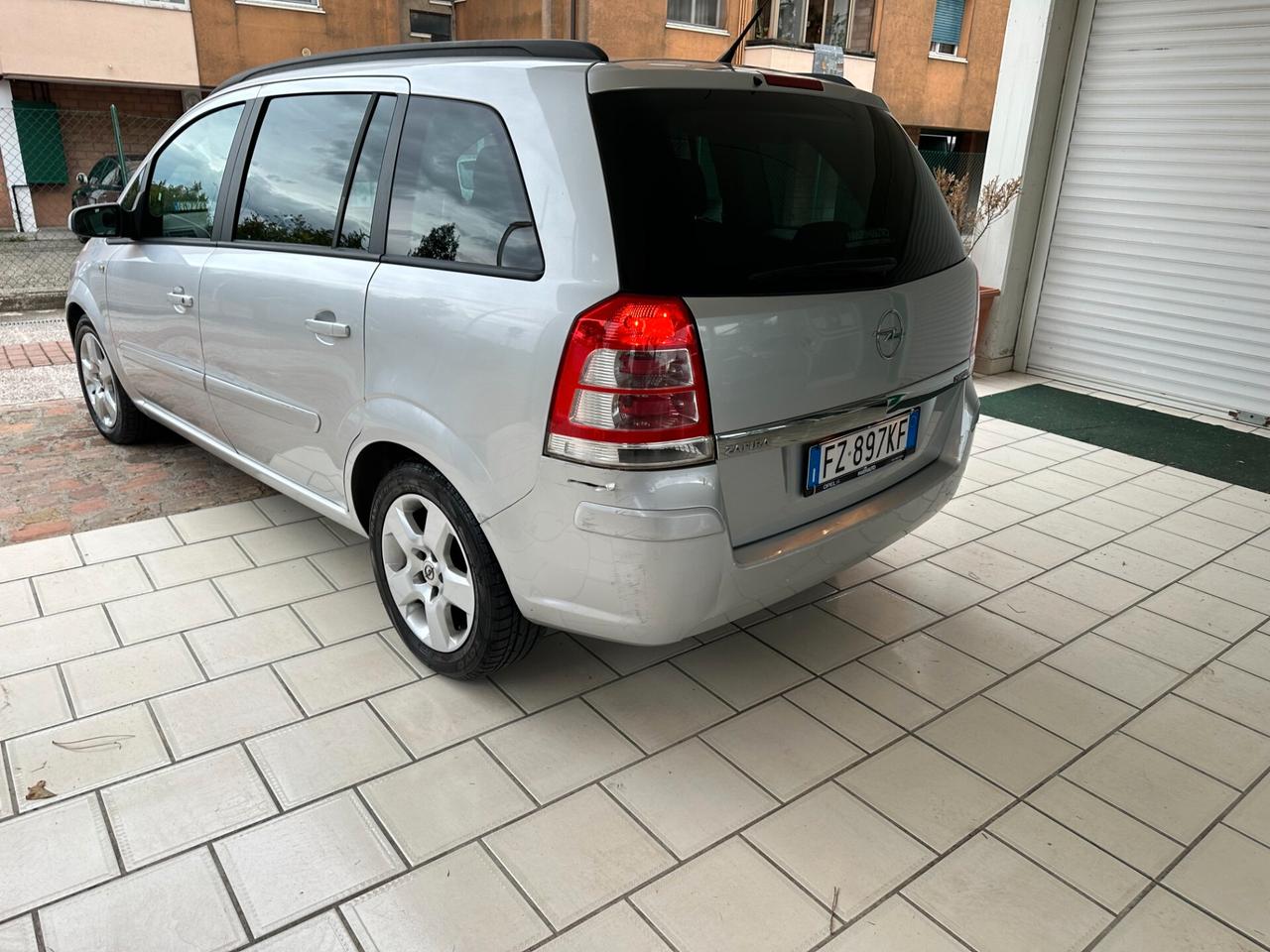 Opel Zafira 1.9 CDTI 120CV 7 POSTI AUT. (12 RATE)