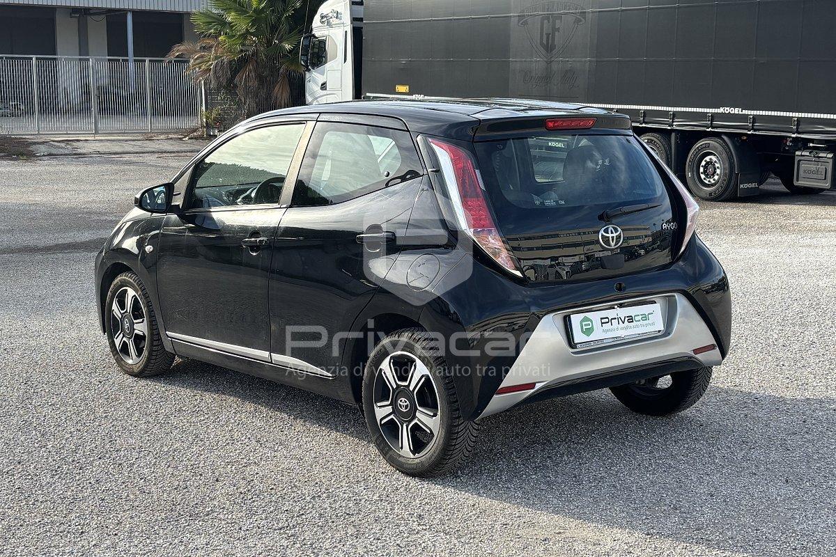 TOYOTA Aygo 1.0 VVT-i 69 CV 5 porte x-cool MMT