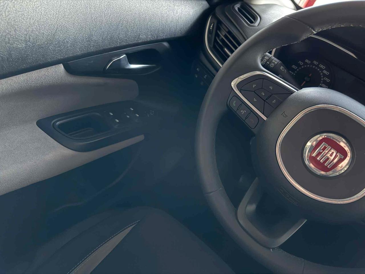 Fiat Tipo 1.4 5 porte 95Cv Lounge NEOPATENTATI