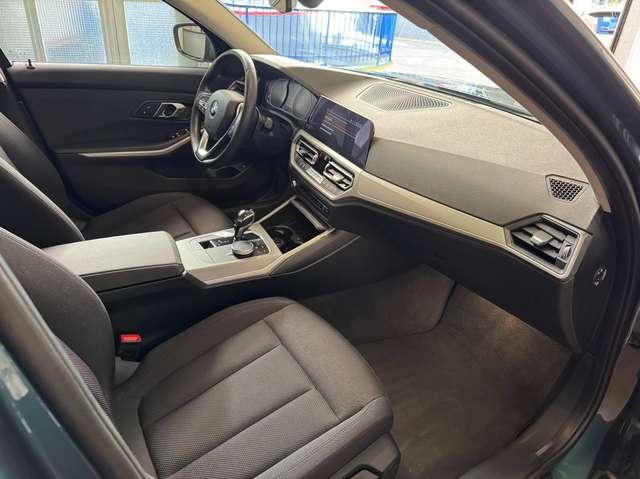 BMW 318 318d Touring mhev 48V Business Advantage auto