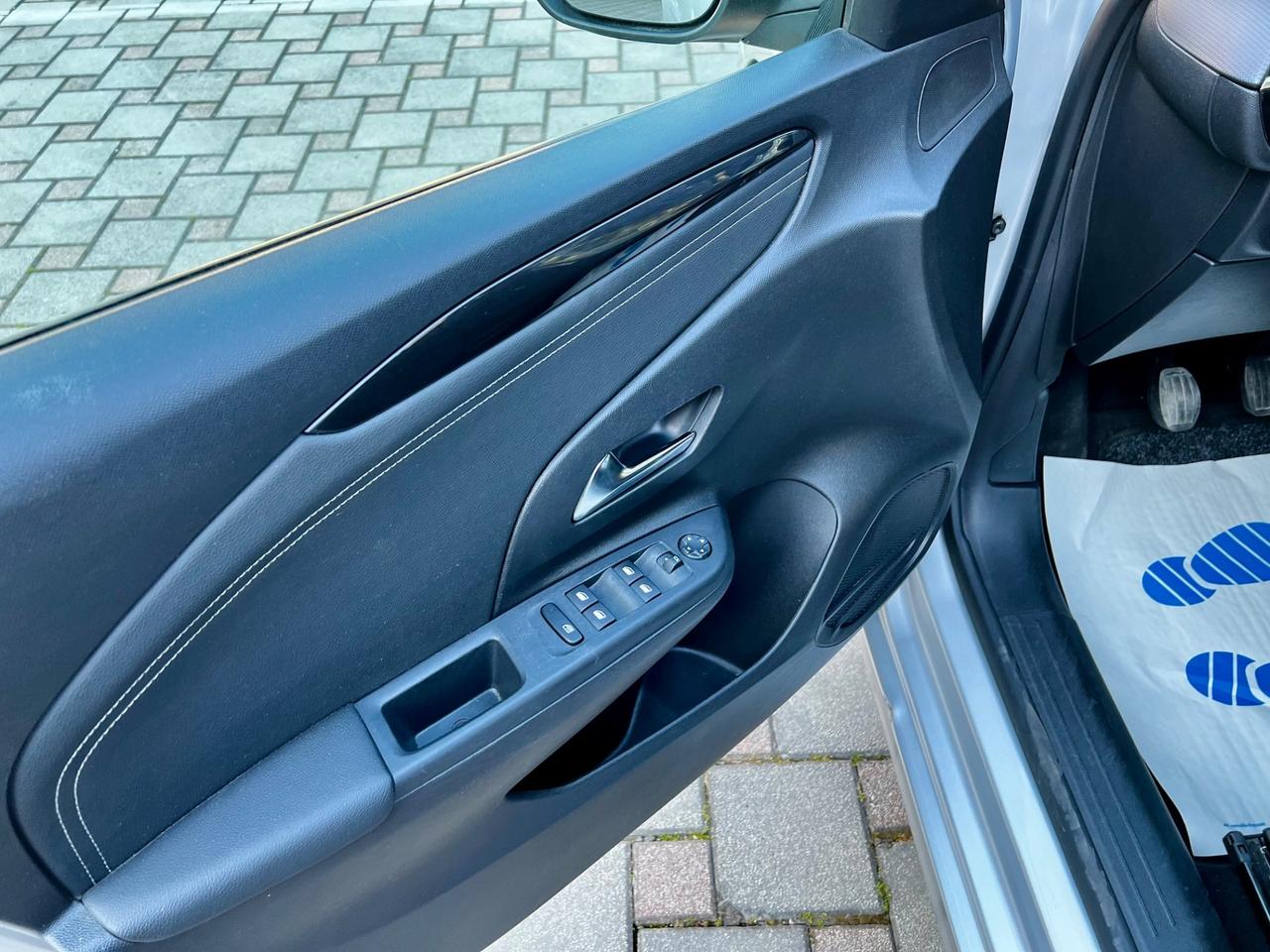 Opel Corsa 1.2 Elegance