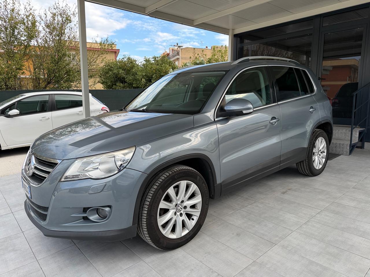 Volkswagen Tiguan 2.0 16V TDI DPF tiptronic Sport & Style (18°)