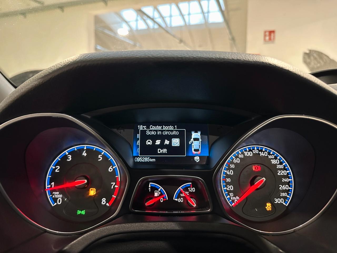Ford Focus 2.3 350 CV AWD RS