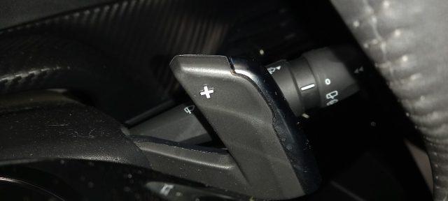 PEUGEOT 2008 BlueHDi 130 S&S EAT8 Active Pack