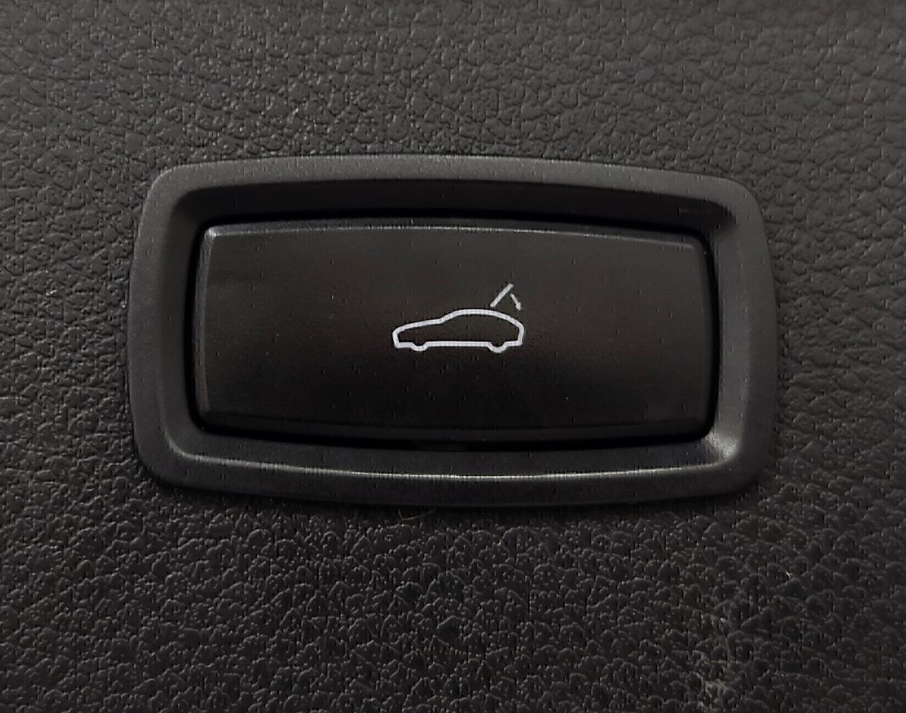 Porsche Macan 2.0 245cv Tetto Led