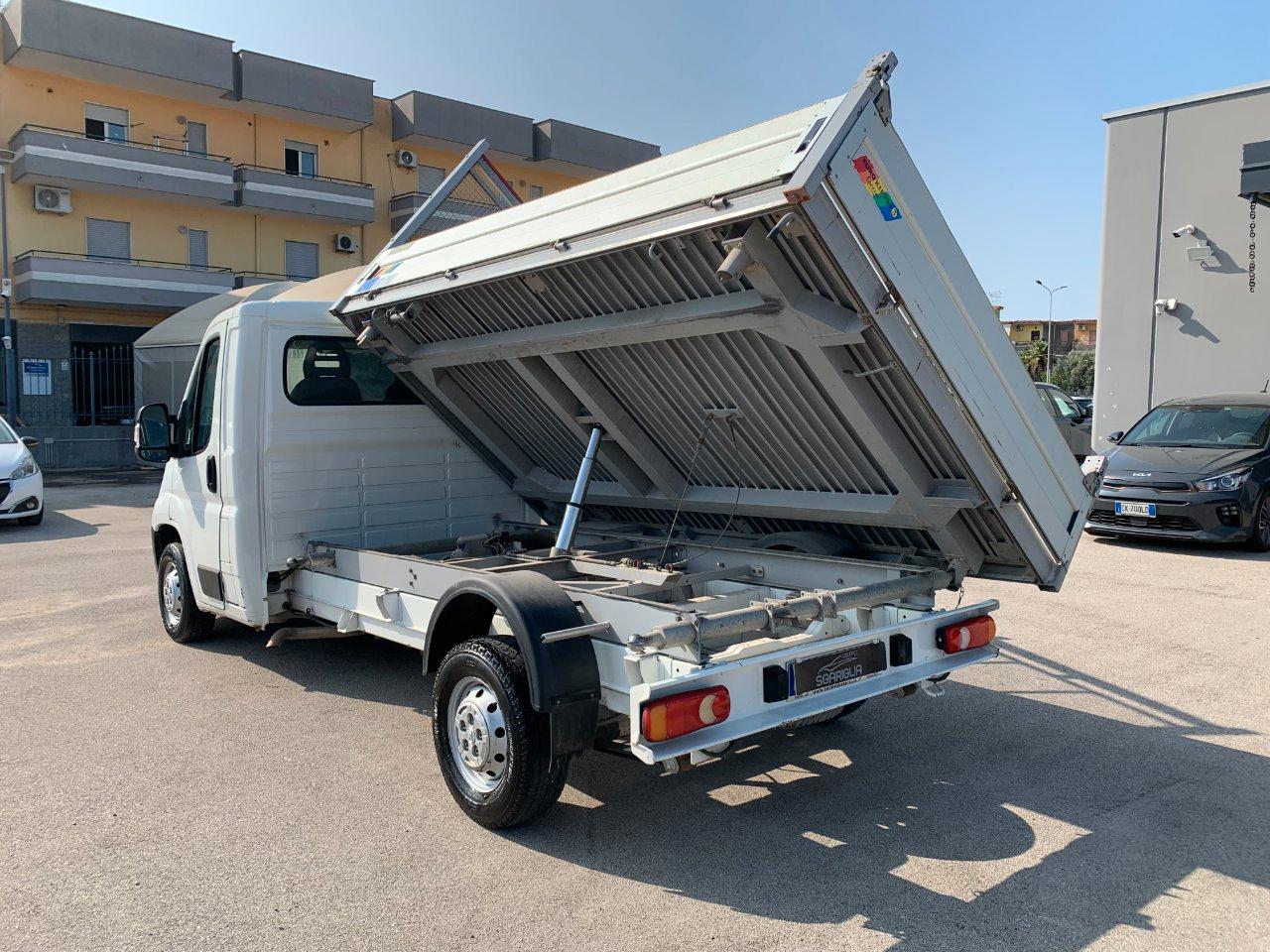 PEUGEOT Boxer Ribaltabile Trilaterale Cassone Fisso