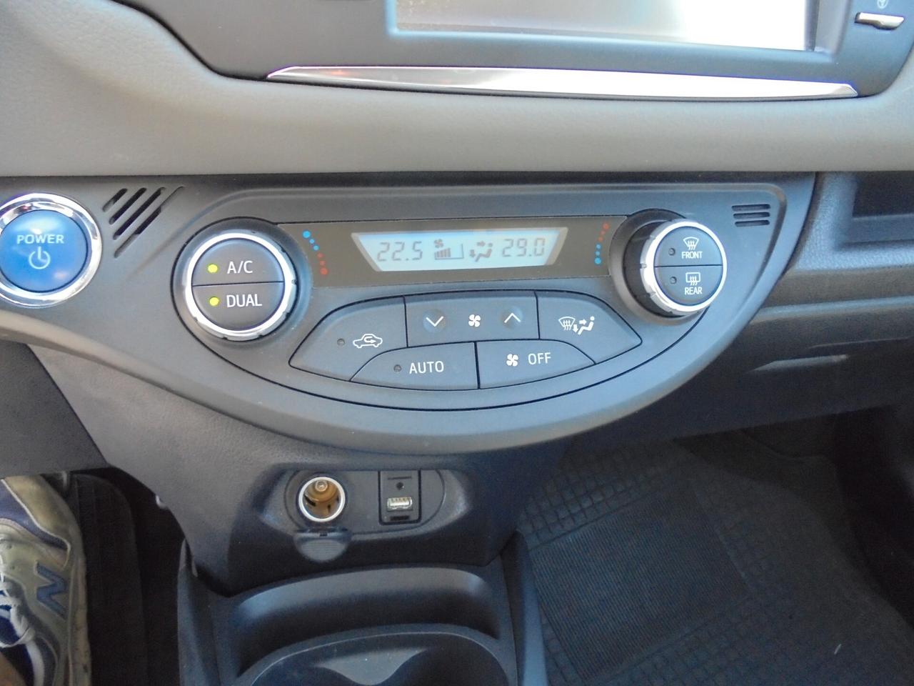 Toyota Yaris 1.5 Hybrid 5 porte Business