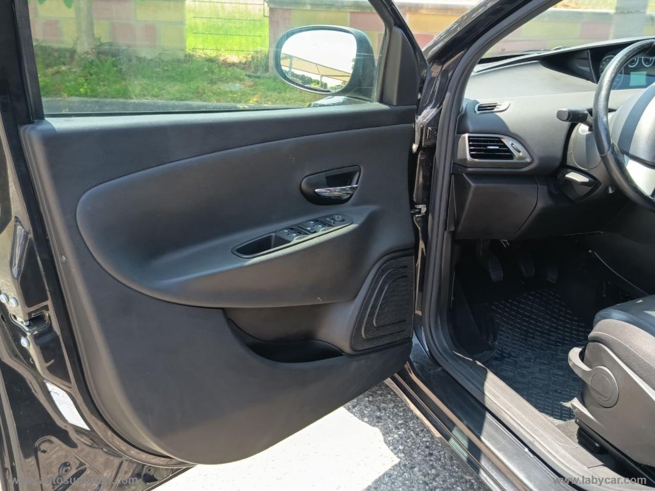 LANCIA Ypsilon 1.3 MJT 95 CV 5p. S&S Platinum