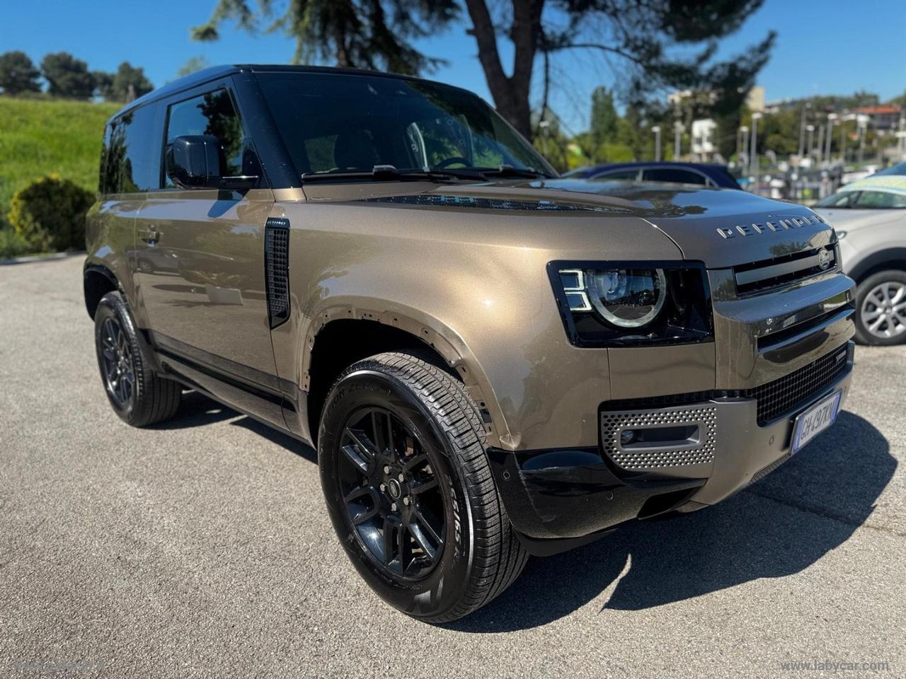 LAND ROVER Defender 90 3.0D I6 200 CV X-Dynamic S