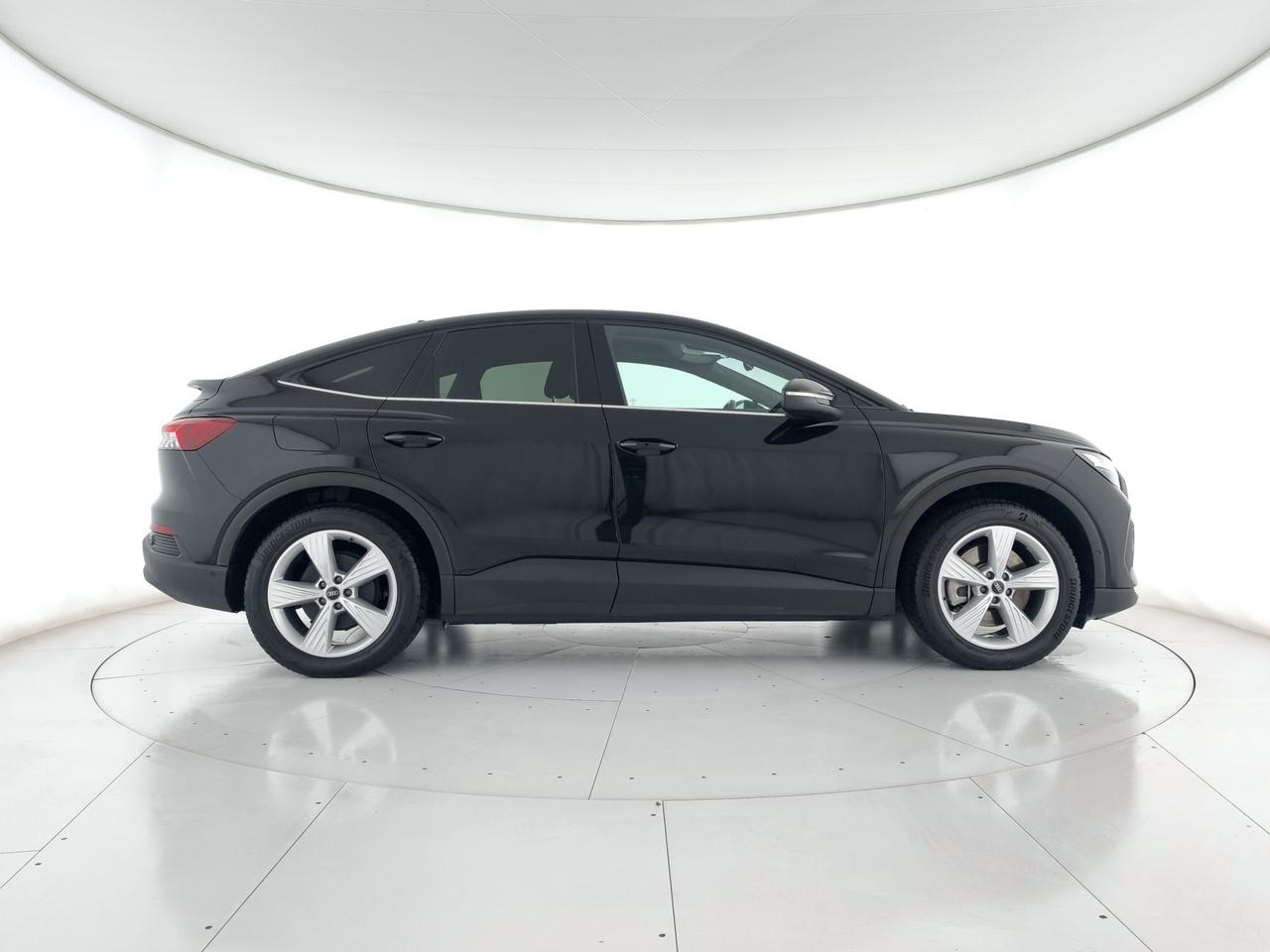 AUDI Q4 Sportback e-tron 40 CAMERA+ACC+APP CONNECT