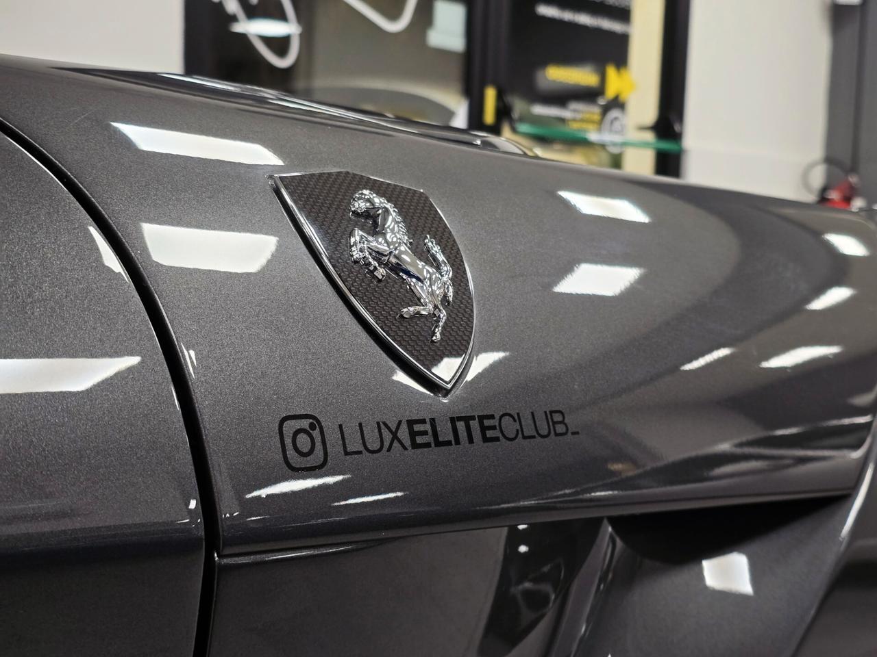 Ferrari F12 Berlinetta 6.3 740CV SERVICE BOOK_LED_CARBONIO_TOP