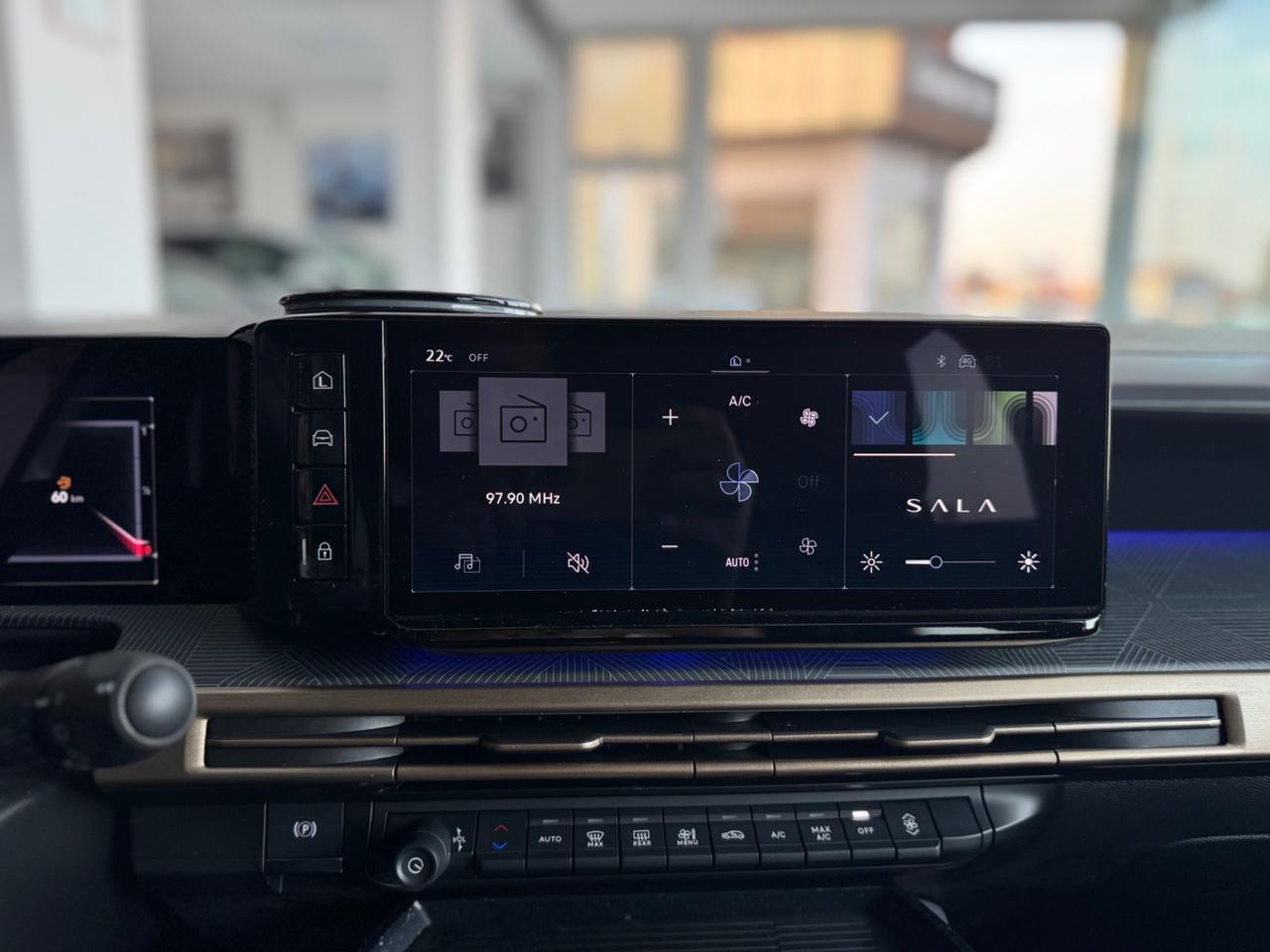 Lancia Ypsilon Hybrid e-DCT Edizione Cassina