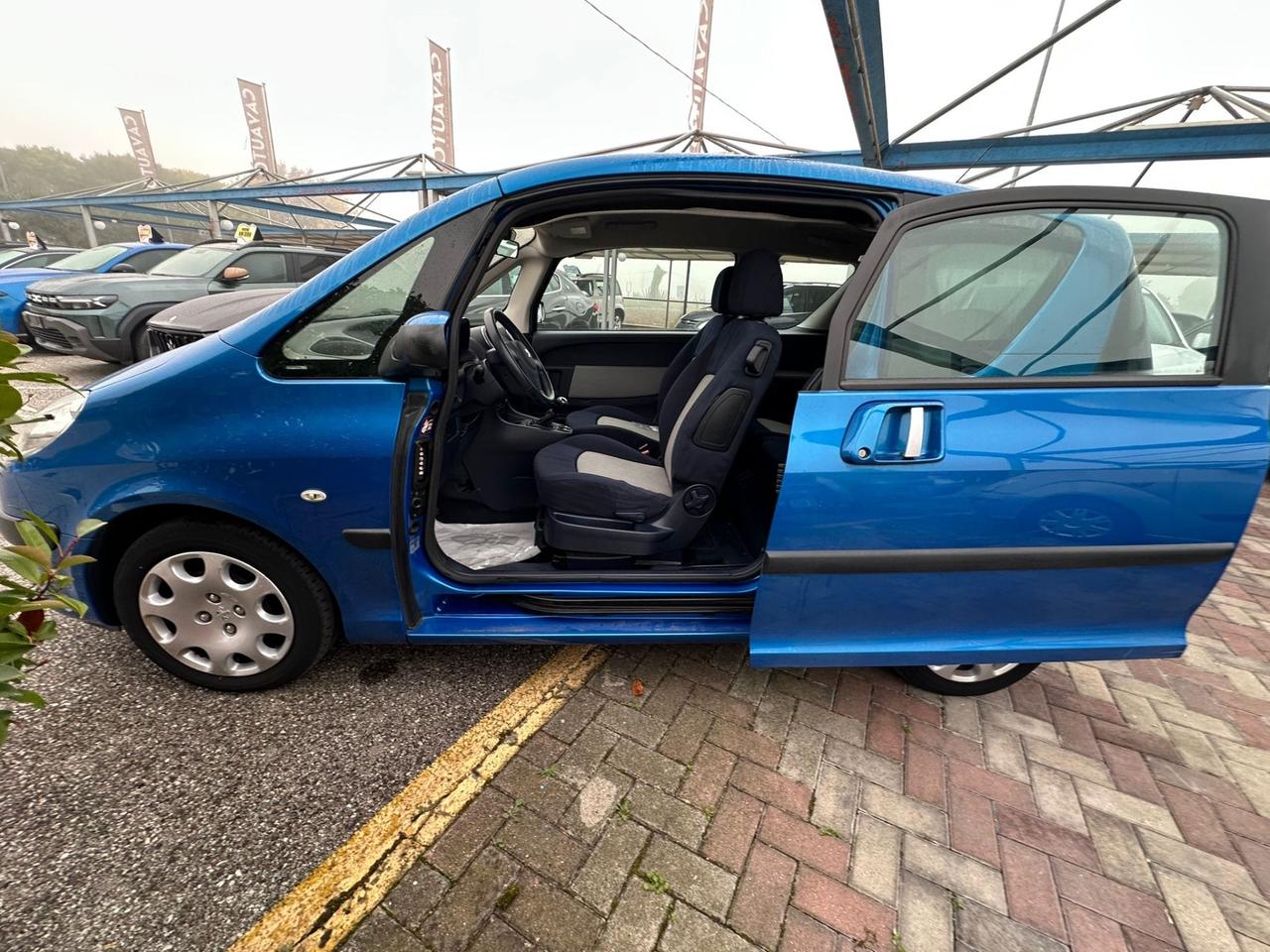Peugeot 1007 Neopatentati 69€ al mese
