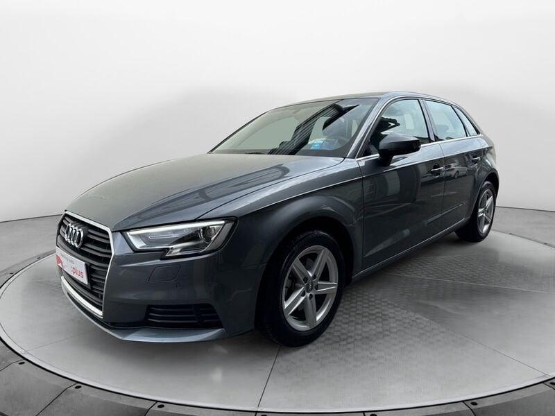 Audi A3 III 2016 Sportback 30 1.0 tfsi Business 116cv my19