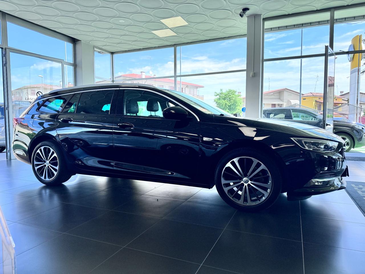 Opel Insignia 1.6 CDTI 136 S&S Sports Tourer Business