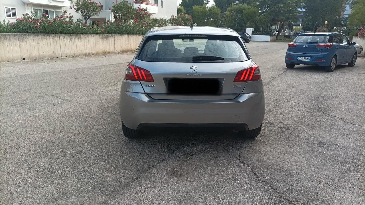 Peugeot 308 BlueHDi 120 S&S Business