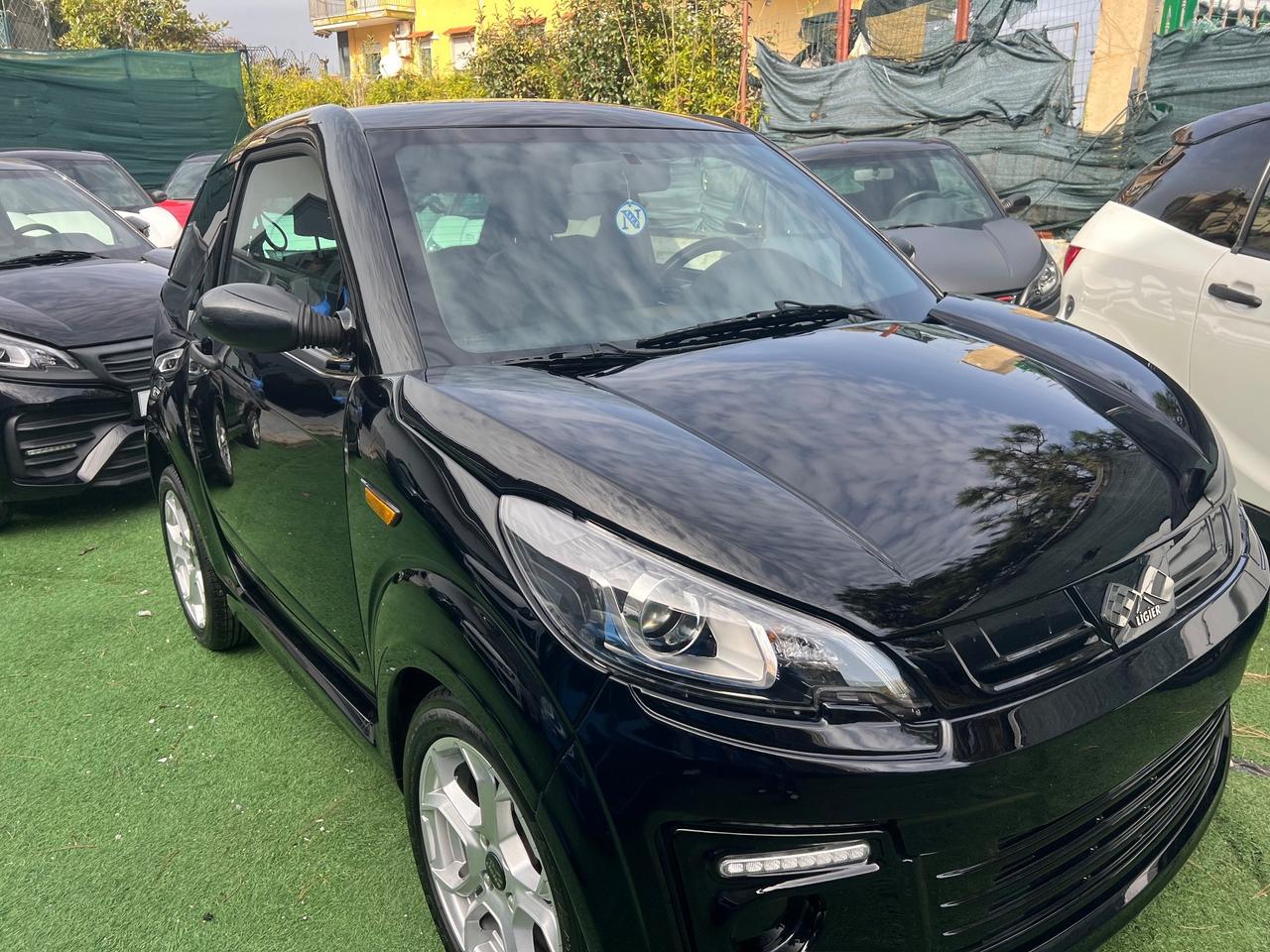 Ligier js 50 dci black full 2023 15000 km full