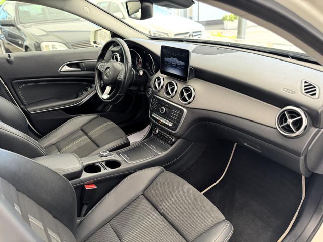 MERCEDES-BENZ GLA 180 d Automatic Sport (Tetto/Navi/Retro/Led)