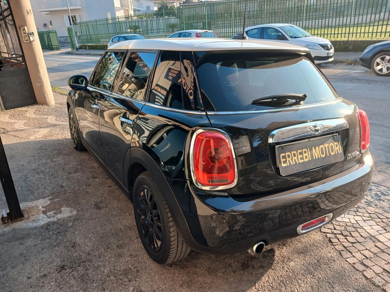 Mini 1.5 Cooper D 5 porte AUTOMATICO