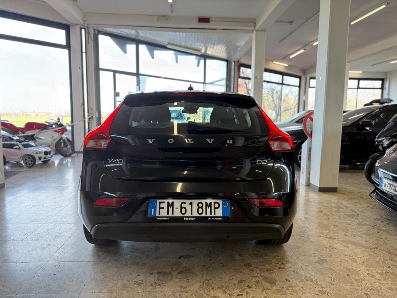 Volvo V40 D2 2.0 120cv Inscription 12/2017 Euro 6B Neopatentati