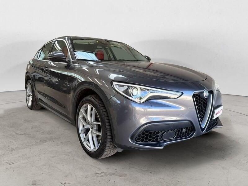 Alfa Romeo Stelvio 2.0 Turbo Benzina 280CV AT8 Q4 Executive