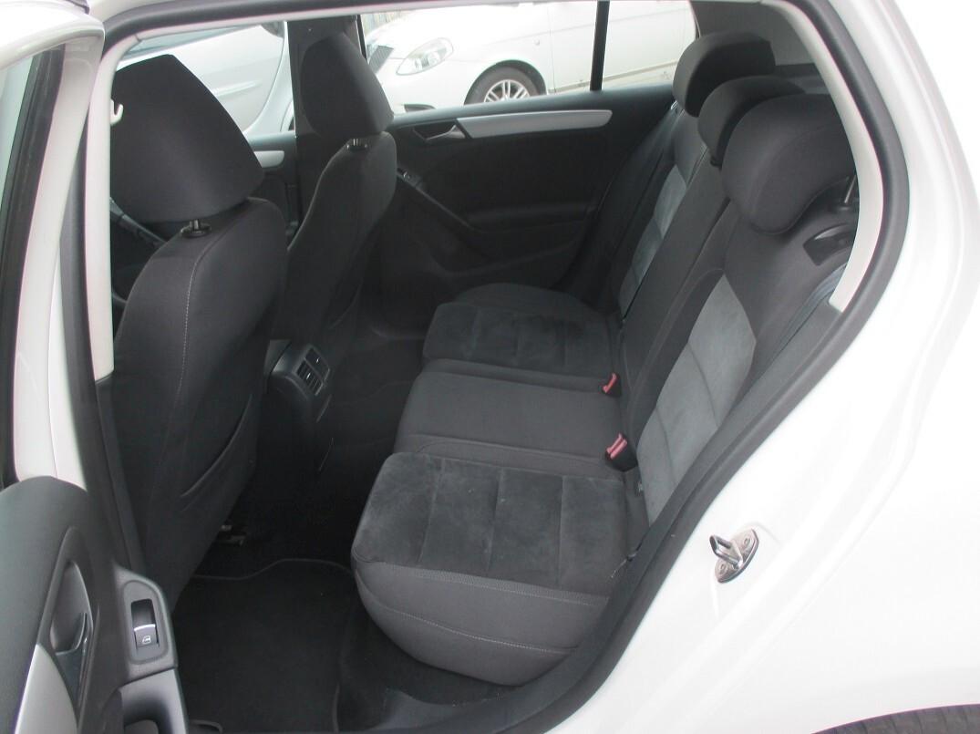 Volkswagen Golf 1.4 TSI 122CV 5p. Highline Per Neopatentati