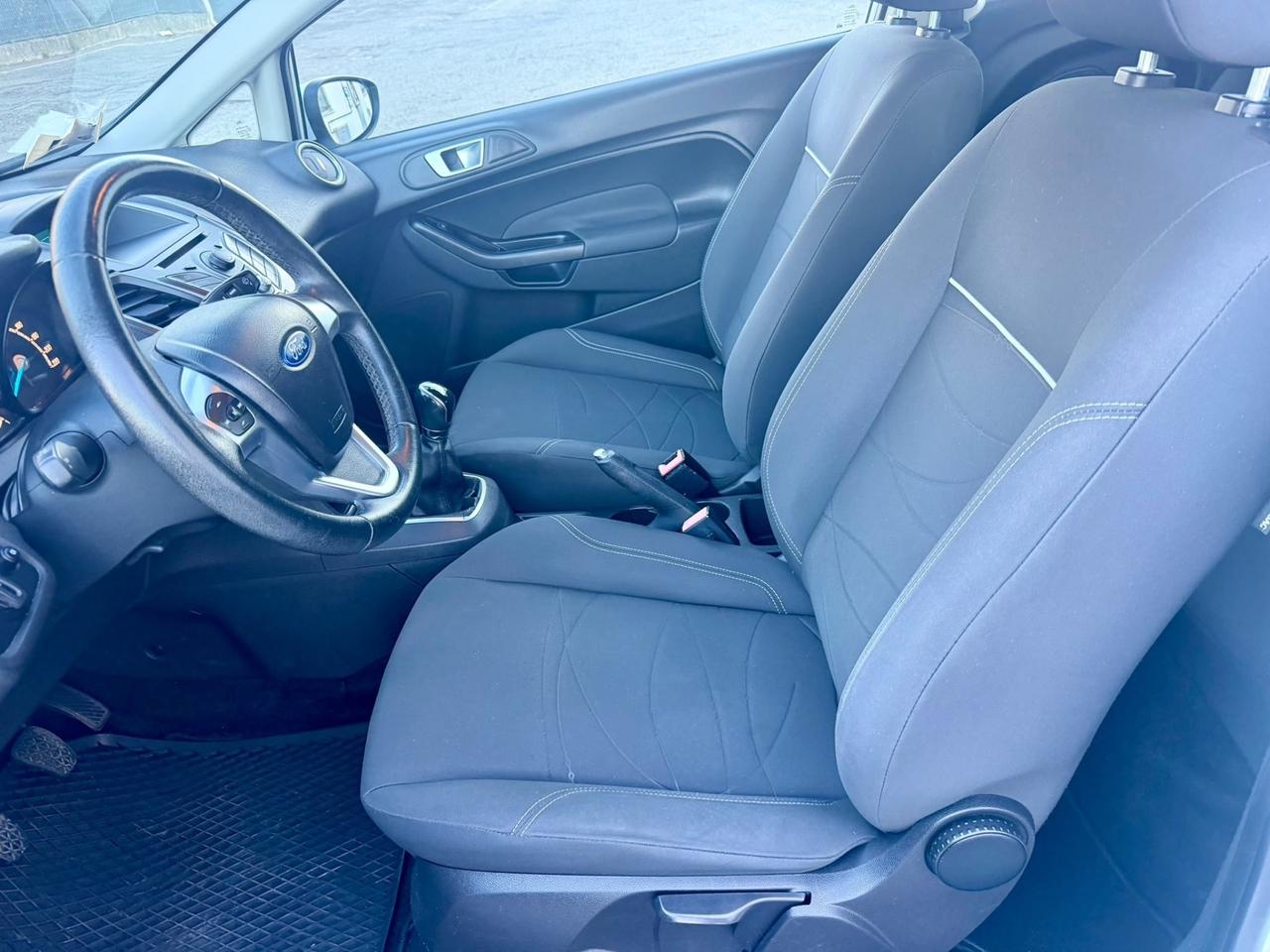 Ford Fiesta 3porte 1.0benz 2013 122.000km per neopatentati
