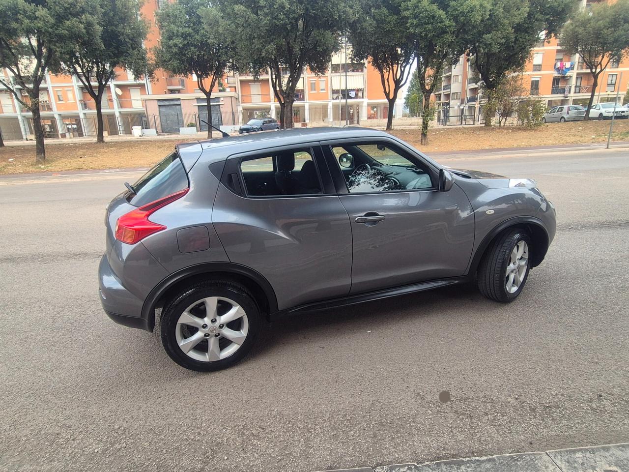 Nissan Juke 1.6 GPL 117cv anno 2014 navigatore retrocamera