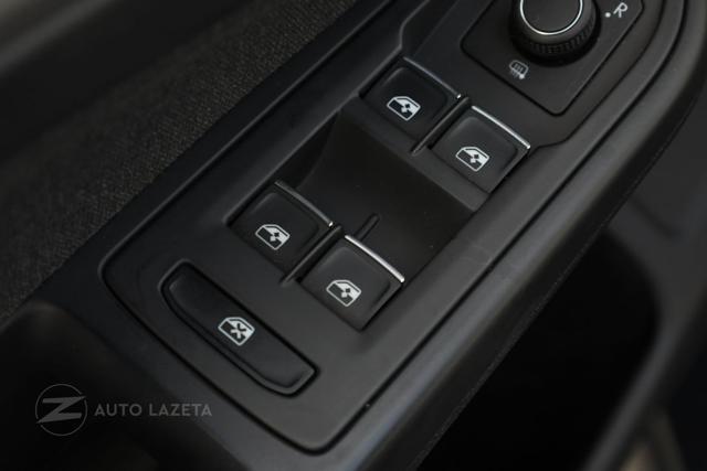 VOLKSWAGEN Golf 1.0 TSI Life